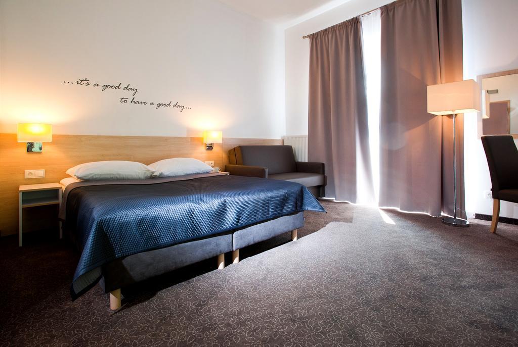 Borgata Bed and Breakfast Ustronie Morskie Rum bild